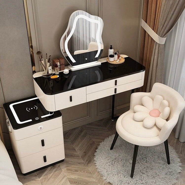 Smart dressing online table