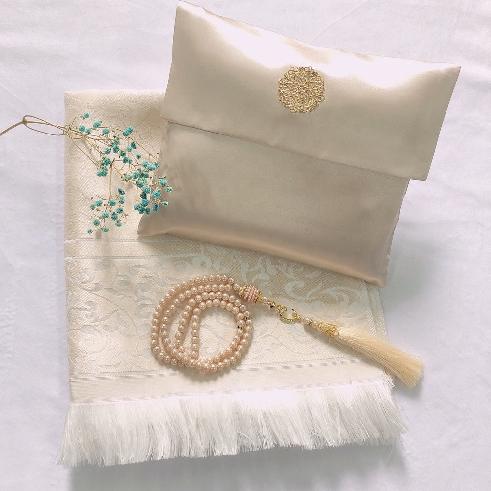 Prayer Mat and Beads Set With Bag BH