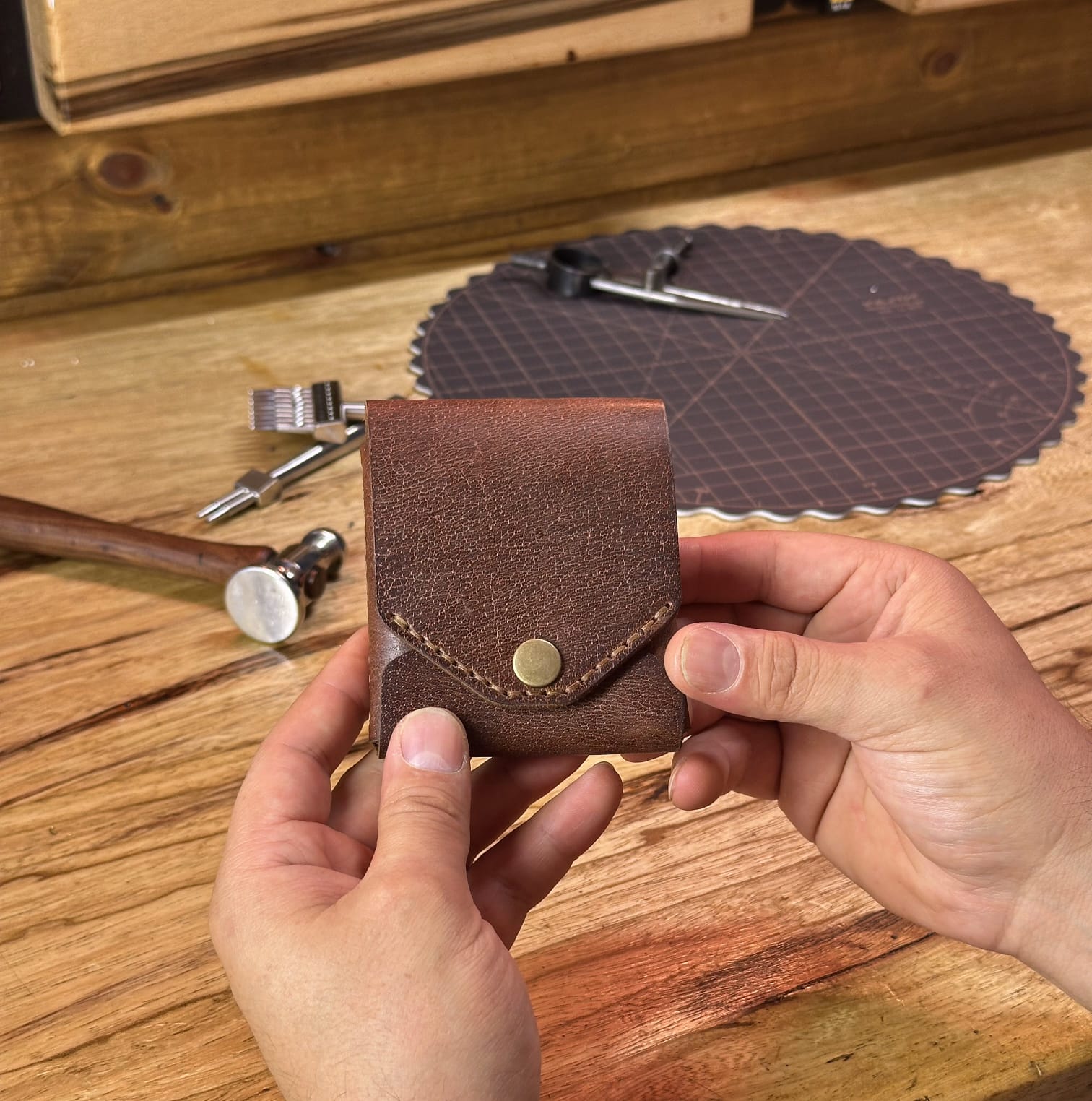 Pathfinder Compact Wallet IQ