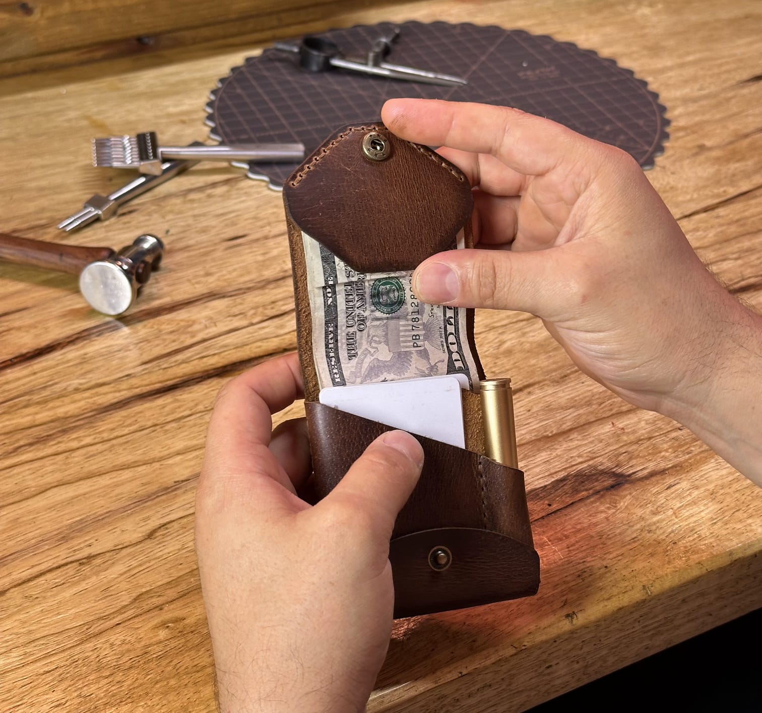 Pathfinder Compact Wallet IQ
