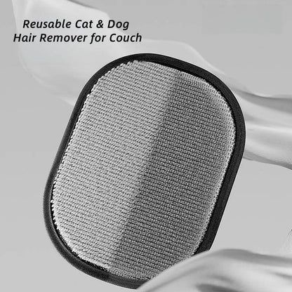 Pet Hair Removal Glove featuring a textured silicone surface designed to trap loose fur from cats and dogs during grooming.