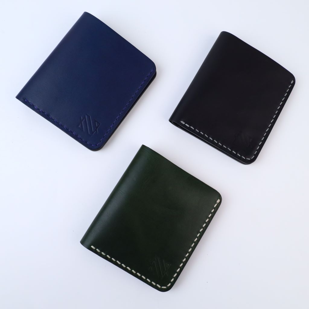 المحفظة التنفيذية ثنائية الطي 