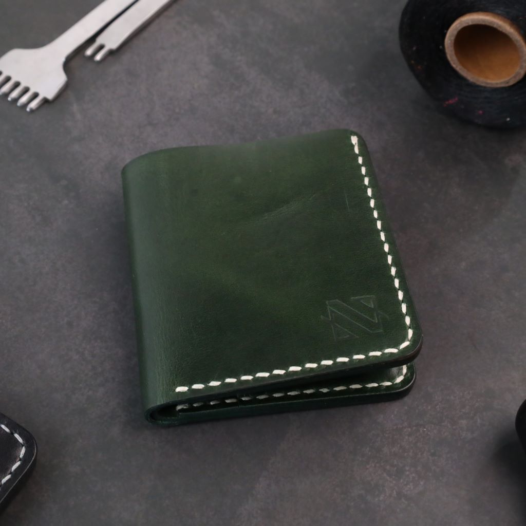 المحفظة التنفيذية ثنائية الطي 