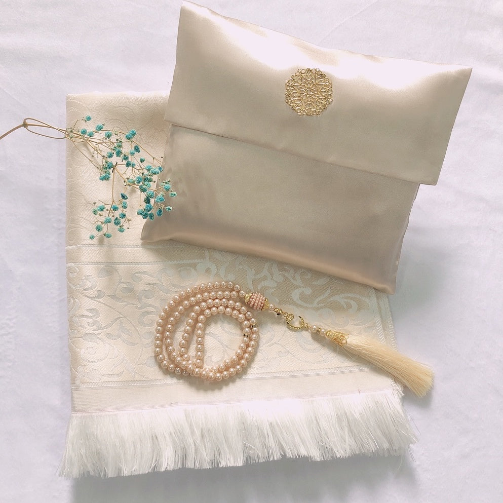 Prayer Mat and Beads Set With Bag