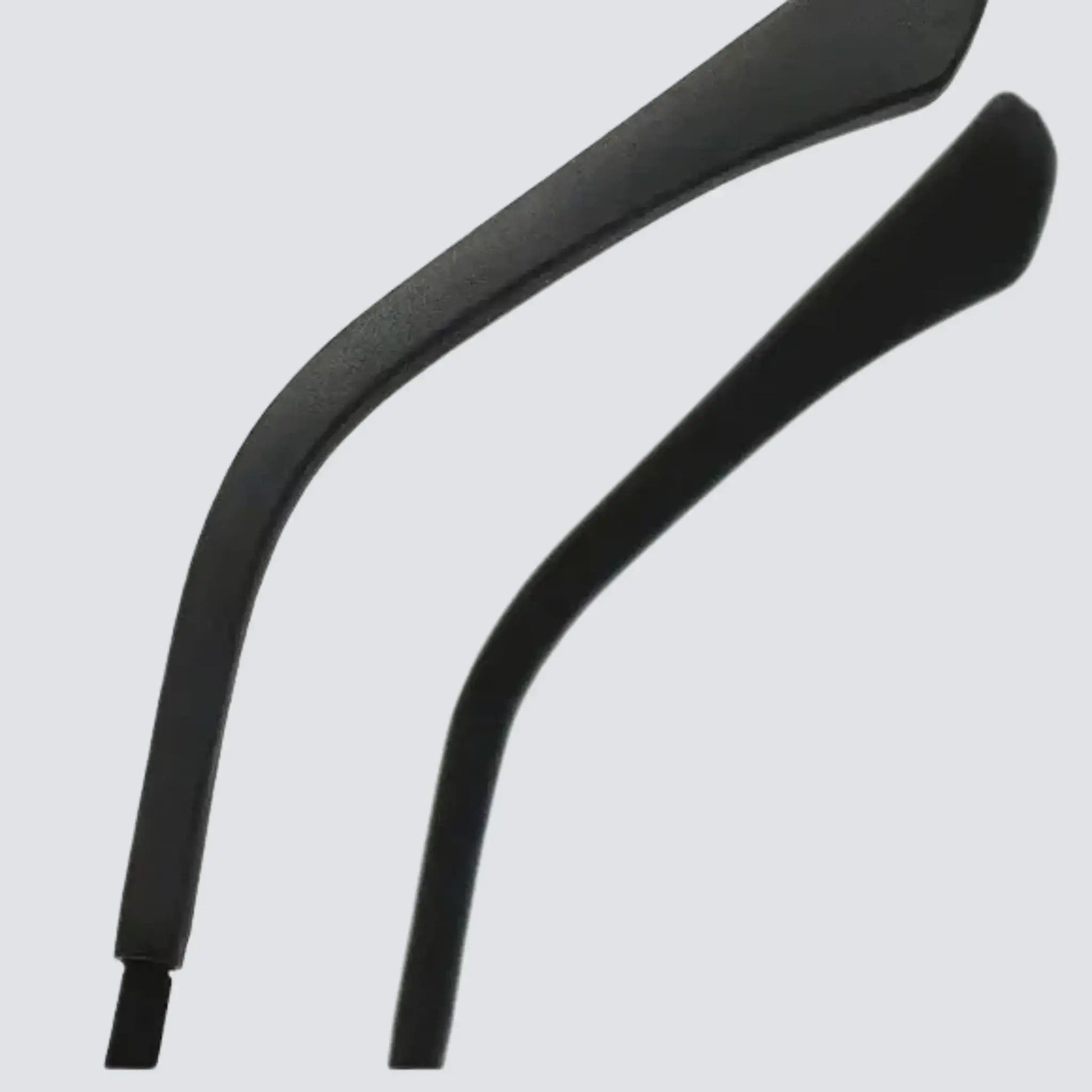 Adjustable Tint Sunglasses: SmartShade HD black temple arms for enhanced comfort and style.