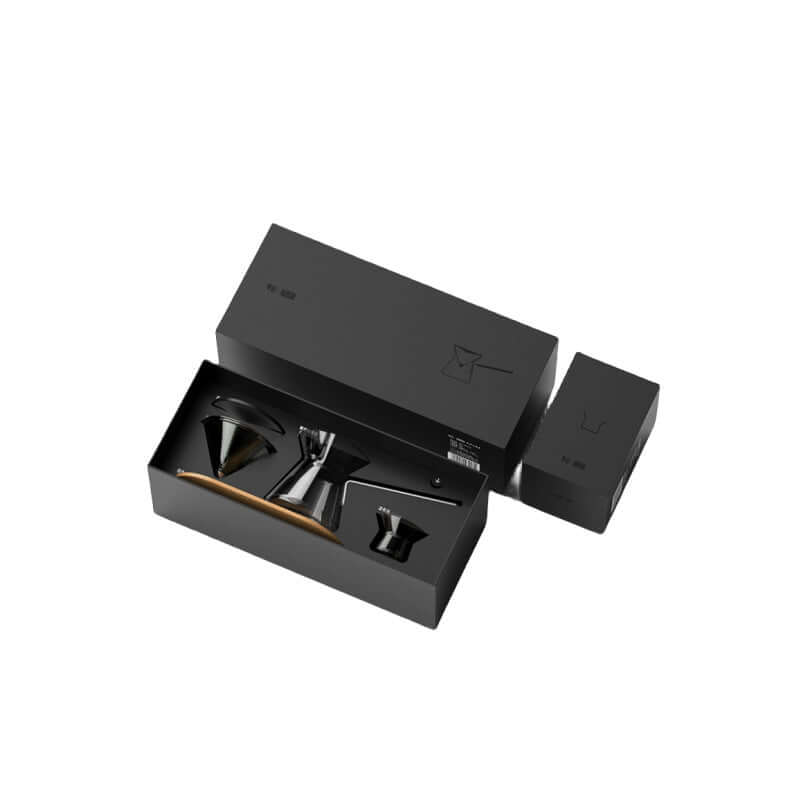Magnetic Tea Pot accessories and packaging contained in an elegant black box for brewing tea.